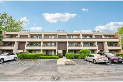 176 E Springbrook Drive #3A, Bloomingdale, IL 60108 - Photo 1