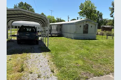 21654 Benton Street, Thompsonville, IL 62890 - Photo 2