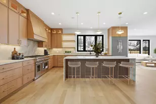 1100 Lois Ave, Park Ridge, IL 60068 - Photo 2