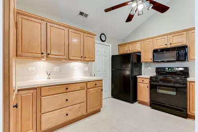 1920 Timbers Edge Circle #1920, Joliet, IL 60431 - Photo 12