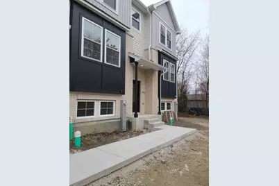 212 Walnut Street N #D, Bensenville, IL 60106 - Photo 1