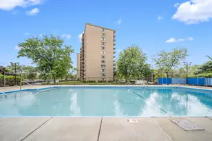 7033 N Kedzie Ave, Chicago, IL 60645 - Photo 24