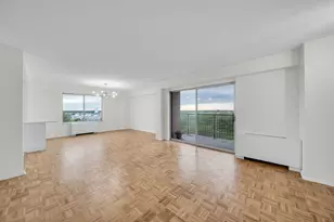 7033 N Kedzie Ave, Chicago, IL 60645 - Photo 10