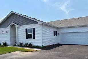 6431 Maple Glen Dr, Wonder Lake, IL 60097 - Photo 1