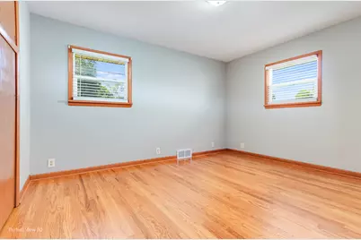 425 Douglas Street, Oswego, IL 60543 - Photo 14