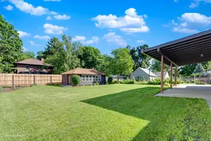 425 Douglas St, Oswego, IL 60543 - Photo 34