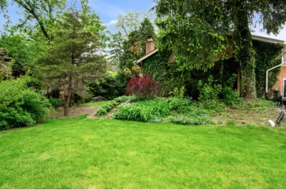 17W214 W Hillside Lane, Willowbrook, IL 60527 - Photo 26