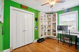 17W214 W Hillside Ln, Willowbrook, IL 60527 - Photo 16