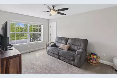 664 Country Club Road, Crystal Lake, IL 60014 - Photo 10