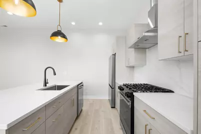 1331 W Taylor Street #2W, Chicago, IL 60607 - Photo 4