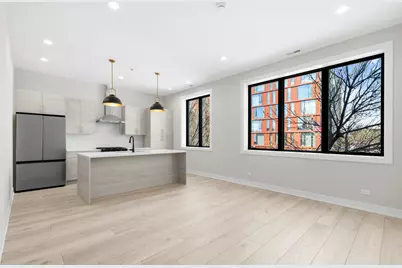 1331 W Taylor Street #2W, Chicago, IL 60607 - Photo 2