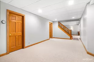 8N419 Sunny Hill Cir, Elgin, IL 60124 - Photo 30