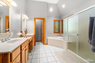 8N419 Sunny Hill Cir, Elgin, IL 60124 - Photo 12