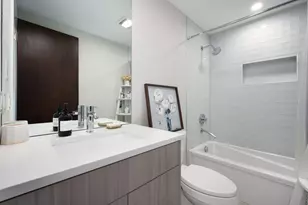 2136 W Lyndale St, Chicago, IL 60647 - Photo 18