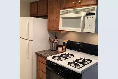 169 E Palatine Road #J, Palatine, IL 60067 - Photo 8