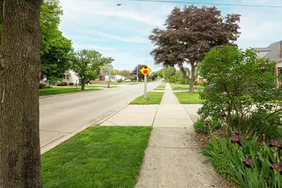 440 E Maple Street, Lombard, IL 60148 - Photo 4