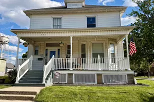 222 W Main St, Clifton, IL 61727 - Photo 1