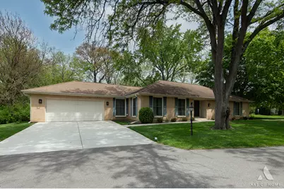 2 Dogwood Road, Rolling Meadows, IL 60008 - Photo 1