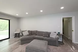 2 Dogwood Rd, Rolling Meadows, IL 60008 - Photo 20