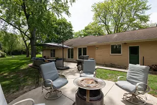 2 Dogwood Rd, Rolling Meadows, IL 60008 - Photo 34