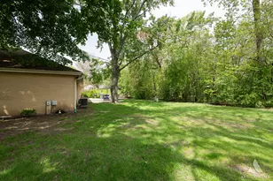 2 Dogwood Rd, Rolling Meadows, IL 60008 - Photo 36
