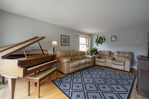 6500 W Raven St, Chicago, IL 60631 - Photo 2