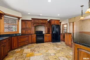 2988 N 400 East Rd, Mclean, IL 61754 - Photo 24