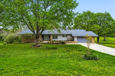 6500 Rowland Road, Huntley, IL 60142 - Photo 2