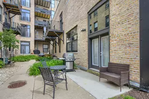 2511 W Moffat St, Chicago, IL 60647 - Photo 20