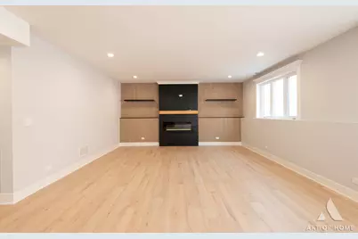 8416 Mansfield Avenue, Burbank, IL 60459 - Photo 12
