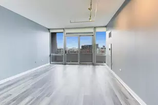 737 W Washington Blvd, Chicago, IL 60661 - Photo 2