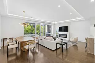 1334 W Walton St, Chicago, IL 60642 - Photo 2