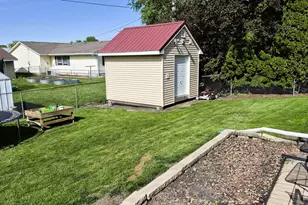 1206 E 24th St, Sterling, IL 61081 - Photo 14