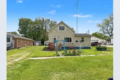 204 E Lake Street, Ashkum, IL 60911 - Photo 1