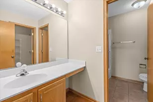 2721 Cripple Creek Ct, Naperville, IL 60564 - Photo 10