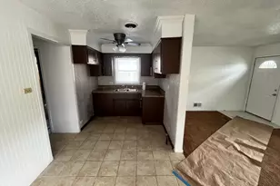 7458 W 64th Pl, Summit, IL 60501 - Photo 4