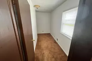 7458 W 64th Pl, Summit, IL 60501 - Photo 14
