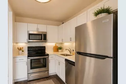 1700 E 56th Street #1904, Chicago, IL 60637 - Photo 8