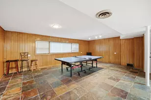 2401 Rohlwing Rd, Rolling Meadows, IL 60008 - Photo 30