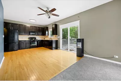 7 Appletree Court, Lake in the Hills, IL 60156 - Photo 8