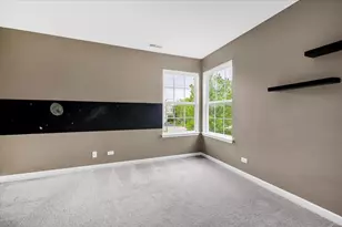 7 Appletree Ct, Lake in the Hills, IL 60156 - Photo 22