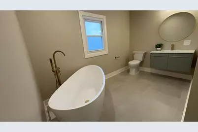 8135 S Bishop Street, Chicago, IL 60620 - Photo 24