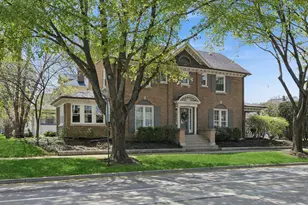 752 Lathrop Ave, River Forest, IL 60305 - Photo 2
