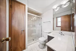 2316 185th Pl, Lansing, IL 60438 - Photo 14