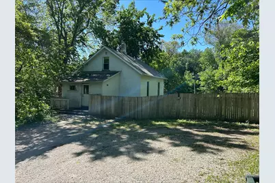 740 E 9th Street, Davenport, IA 52803 - Photo 16