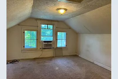 740 E 9th Street, Davenport, IA 52803 - Photo 14