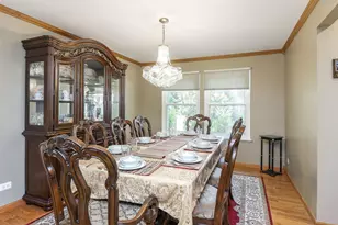 1362 Nightingale Ln, Bartlett, IL 60103 - Photo 8
