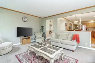 1362 Nightingale Ln, Bartlett, IL 60103 - Photo 14