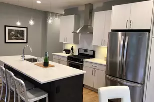 1515 W Sunnyside Ave, Chicago, IL 60640 - Photo 6