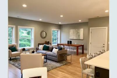 1515 W Sunnyside Avenue #2W, Chicago, IL 60640 - Photo 8